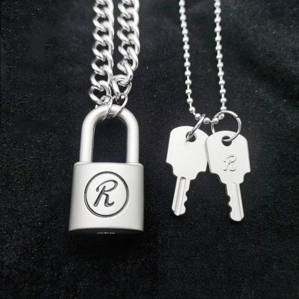 Anime NANA Necklace Oosaki Nana Honjo Ren Key R Lock Unisex Punk Pendant Cosplay Vintage Matte Choker Jewelry Accessories Gift - Image 3
