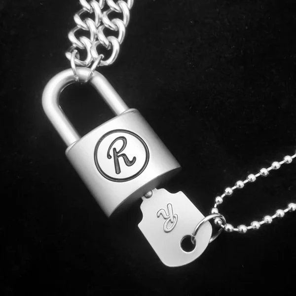 Anime NANA Necklace Oosaki Nana Honjo Ren Key R Lock Unisex Punk Pendant Cosplay Vintage Matte Choker Jewelry Accessories Gift - Image 6